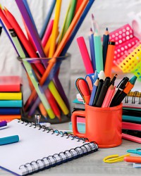 الادوات المدرسية